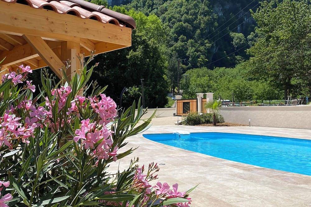Chalet \"pied aigu\" At the foot of the Vercors, mountains and hiking. Pets allowed in Rovon, Parc naturel régional du Vercors