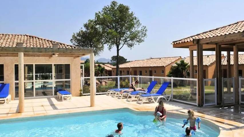 Apartamento de vacaciones para 5 personas, con sauna y jardín - 1