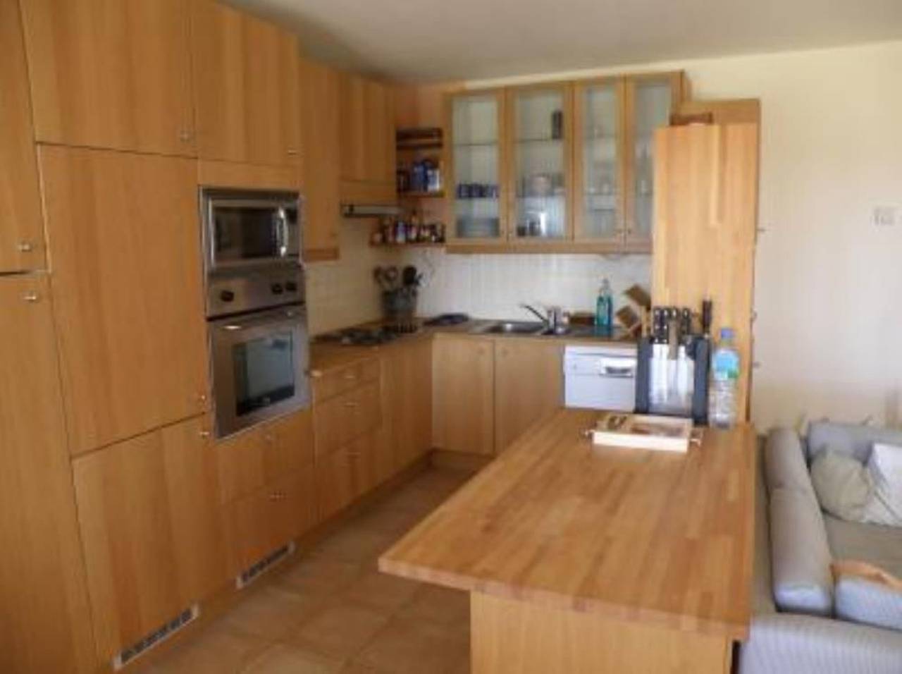 Entire apartment, Charming apartment Eygaliers 60m² with lake and mountain view in Eygaliers, Nyons region