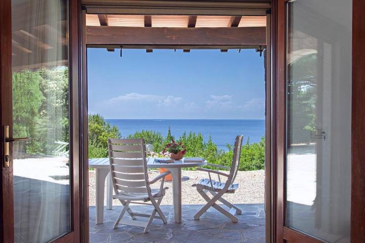 Villa per 6 persone, con panorama e terrazza in Capoliveri