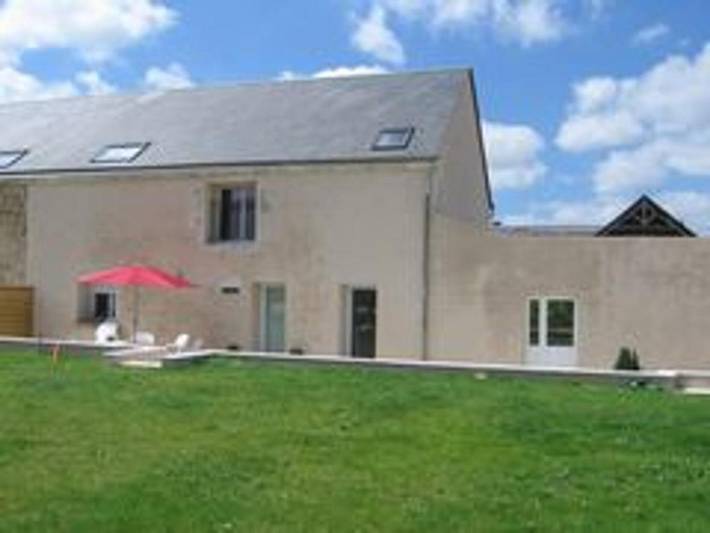 Maison de campagne pour 8 personnes, avec Terrasse ainsi que Jardin et Piscine à Averdon
