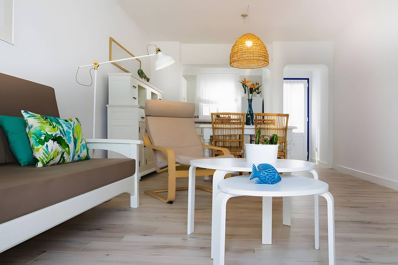 Holiday Home 'Caleta Campos Bungalows' with Sea View, Shared Pool and Wi-Fi in Punta de las Mujeres, Haría