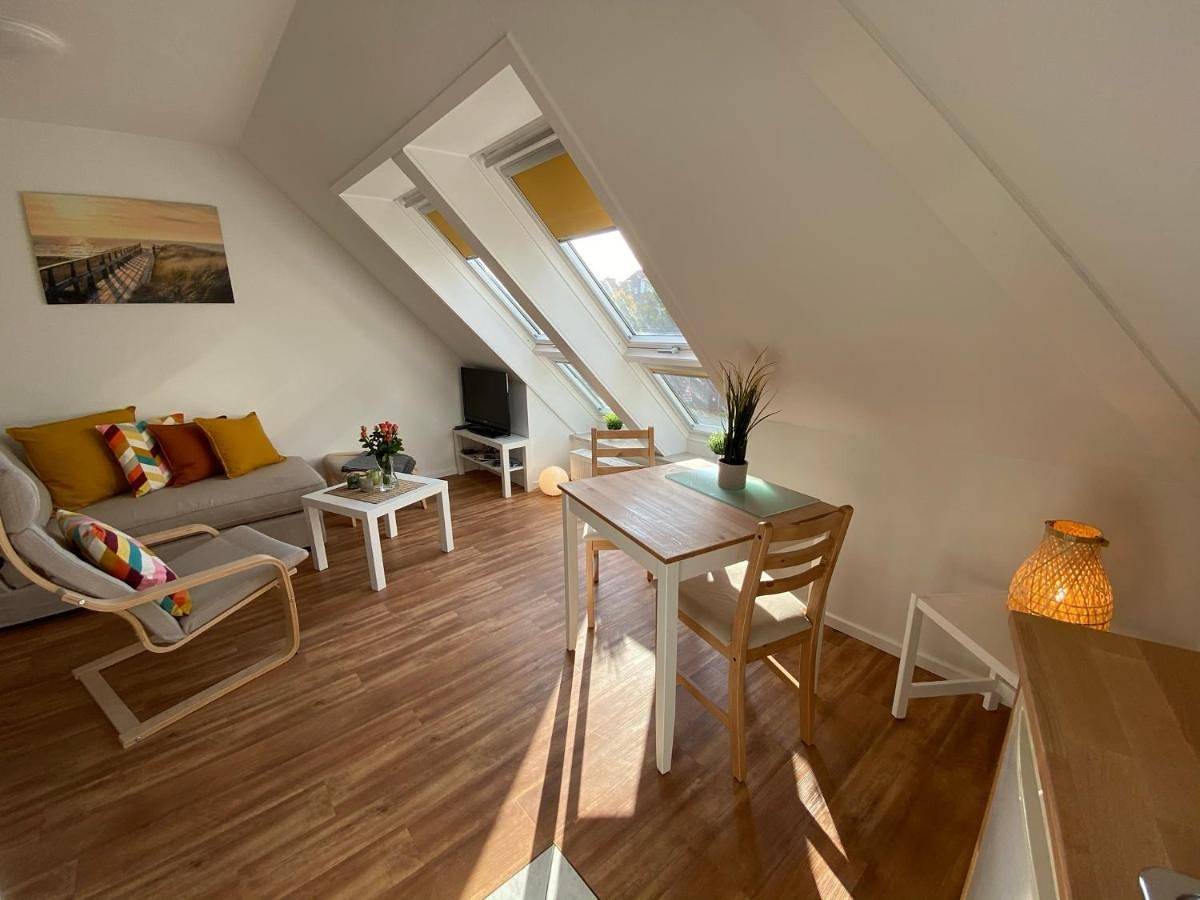Ganze Wohnung, Apartment with Shower in Glückstadt, Kreis Steinburg
