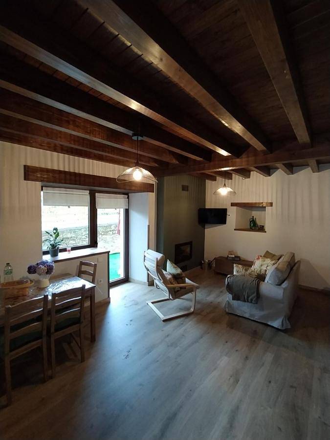 Two-Bedroom House in Belonciu, Piloña