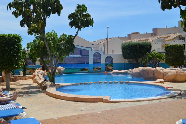 Ferienwohnung für 4 Personen, mit Balkon an der Costa Blanca