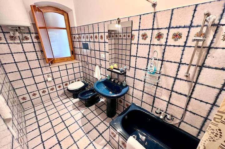 Villa pour 6 personnes, avec balcon ainsi que jardin et jacuzzi, animaux acceptés à Trabia - 4