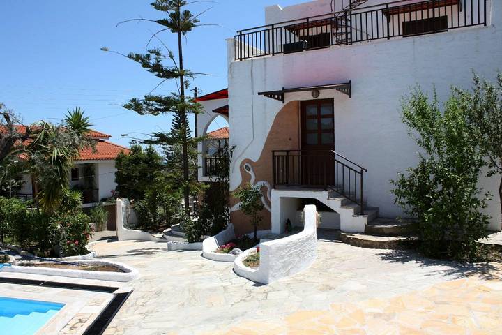 Ferienhaus für 8 Personen, mit Balkon und Terrasse sowie Garten und Pool auf den Peloponnes - 2