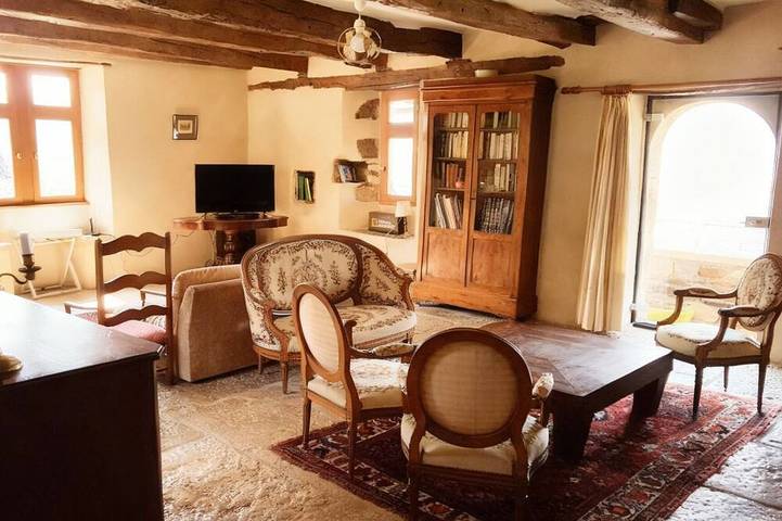 Location de vacances pour 8 personnes, avec terrasse et jardin à Saint-Côme-d'Olt - 2