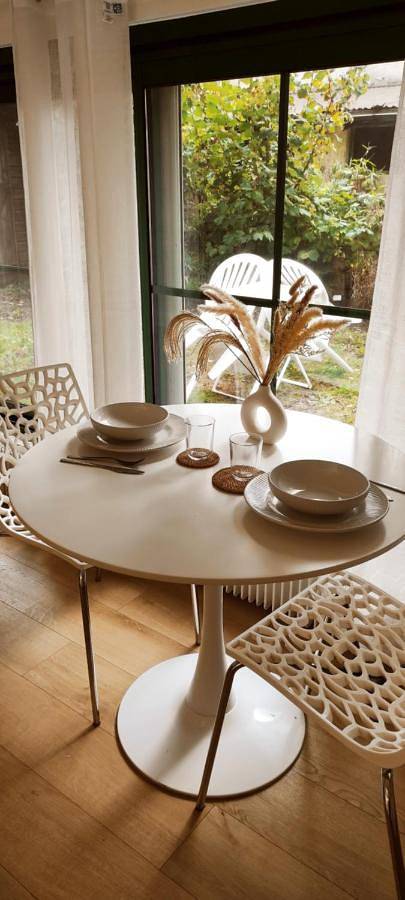 Appartement entier, One-Bedroom Apartment in Gagny, Seine-Saint-Denis