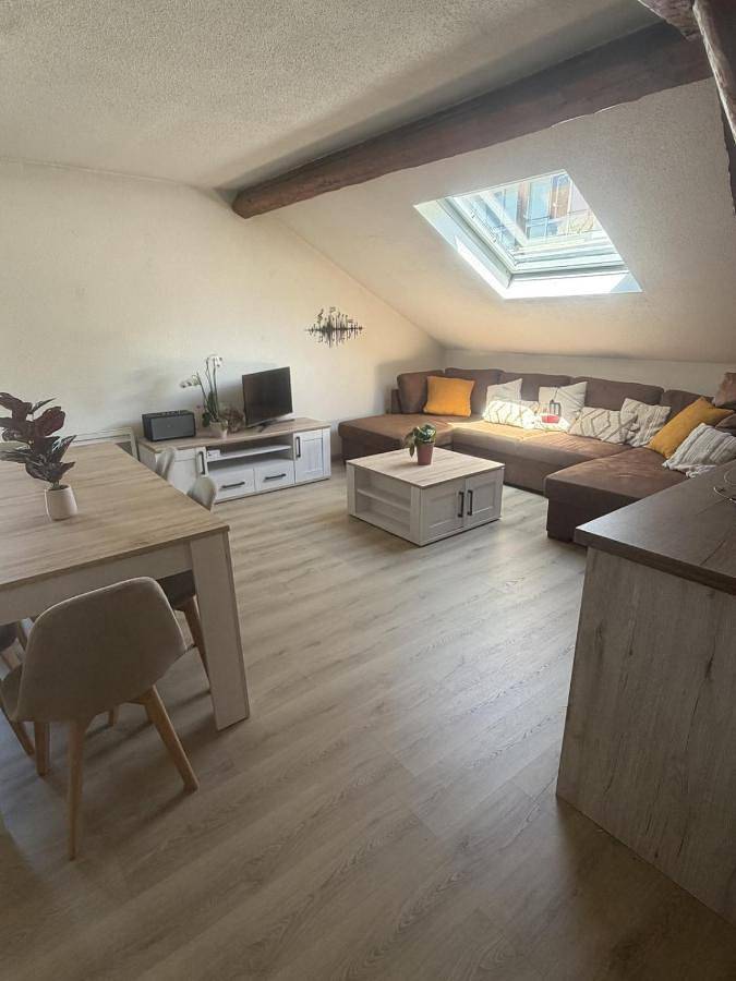 Appartement de vacances pour 6 personnes, avec Balcon ainsi que Terrasse et Vue