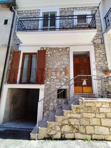 Gîte pour 4 personnes, avec balcon à Lama dei Peligni