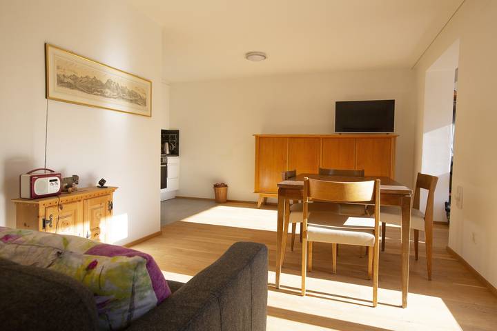 Apartamento entero, Chasa Avant Muglins: Gartenwohnung mit Ausblick in Scuol, Lower Engadine
