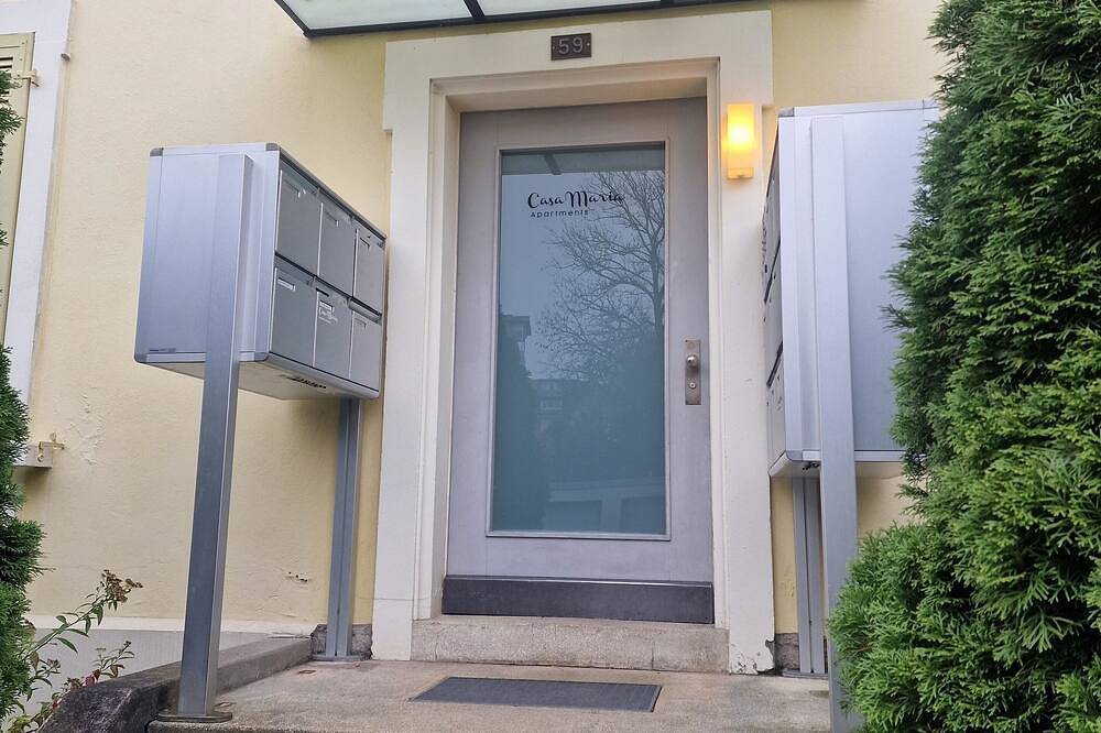 Ganze Wohnung, Casa Maria Apartments Studio mit Küche und eigenem Badezimmer in Solothurn, Kanton Solothurn