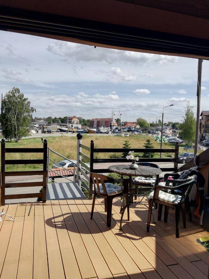 Apartament wakacyjny dla 4 osób, z Balkon i Taras oraz Ogród i Sauna w Łeba