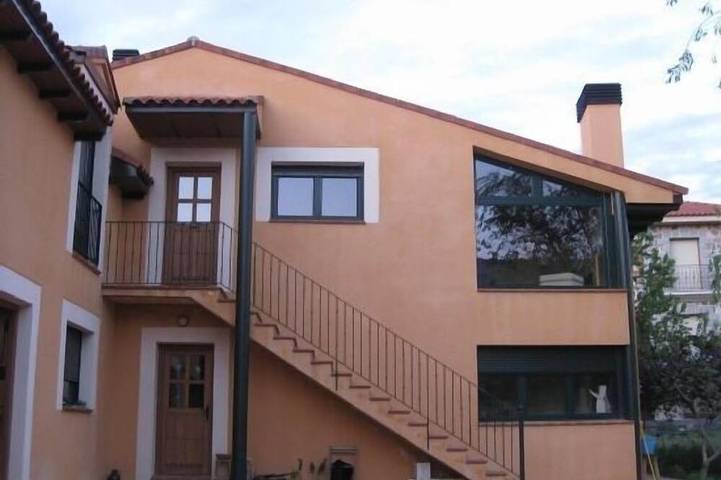 Cottage für 2 Personen, mit Garten und Terrasse sowie Pool - 1