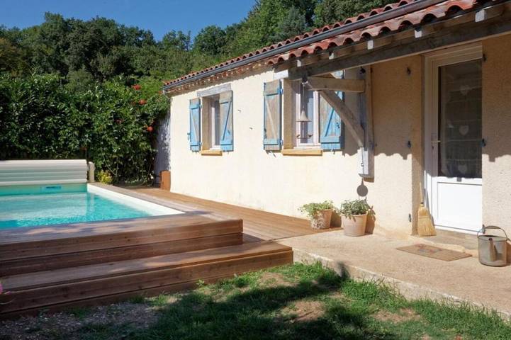 Location de vacances pour 4 personnes, avec piscine et terrasse à Marsalès
