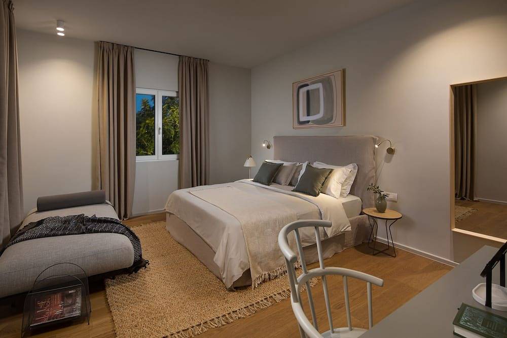 Villa Livia Hvar is close to the beach and the Old Town of Hvar. in Hvar City, Hvar