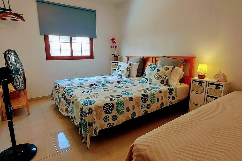 Entire apartment, Vv Sunset Oceanfront with A/C and Balcony in Alojera, Vallehermoso