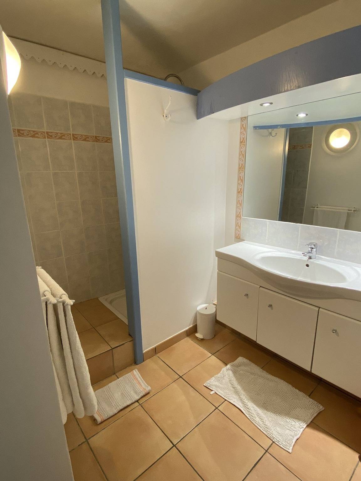 Estudio entero, Estudio cómodo en Sainte-Anne - 25 m² - aparcamiento incluido in Sainte-Anne, Martinica