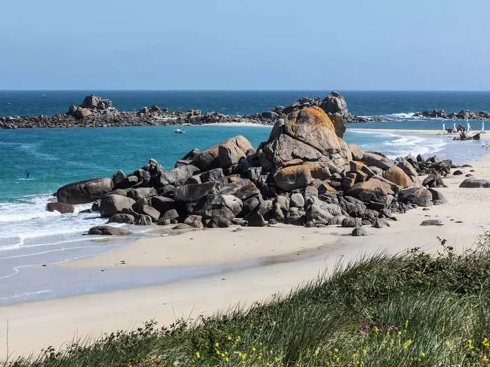Location de vacances pour 6 personnes, avec jardin à Cléder - 2