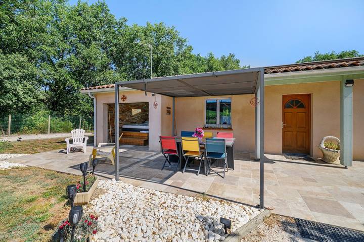 Maison de vacances pour 6 personnes, avec Jacuzzi et Jardin