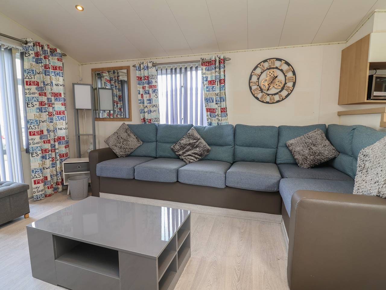 Caravan Cp10 in Prestatyn, Denbighshire