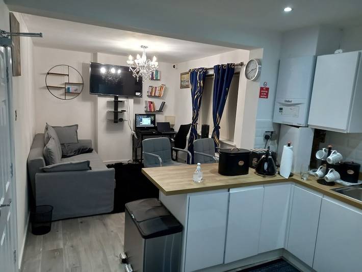 Holiday home for 7 people, with garden, child-friendly in Manchester