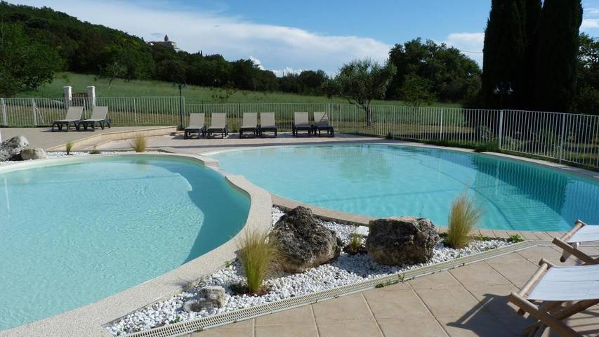 Ferienhaus für 20 Personen, mit Garten und Ausblick sowie Pool - 1