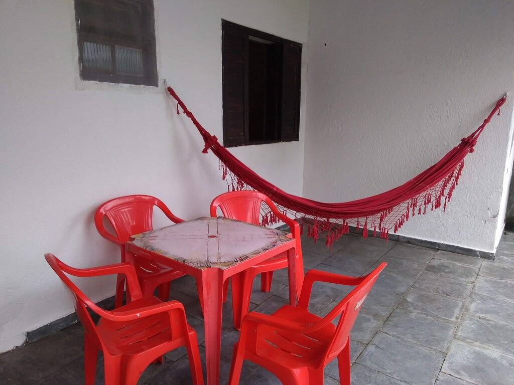 Large house with nature, tranquility and Wi-Fi in Itanhaém, Baixada Santista