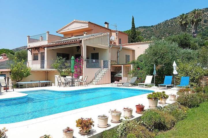 Apartamento para 6 personas, con piscina además de jardín y terraza en Pau