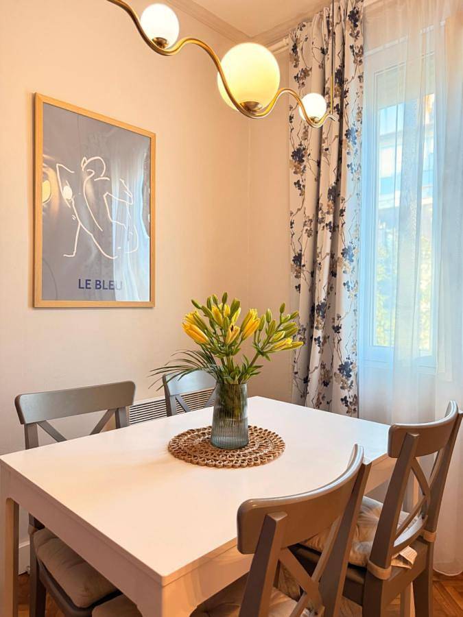 Appartement de vacances pour 4 personnes, avec vue et jardin