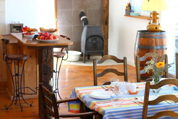 Location de vacances pour 6 personnes, avec vue ainsi que jardin et piscine, animaux acceptés à Razac-d'Eymet - 4