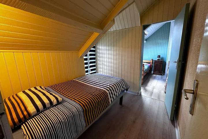 Location de vacances pour 9 personnes, avec jardin et piscine à La Croix-Avranchin - 4