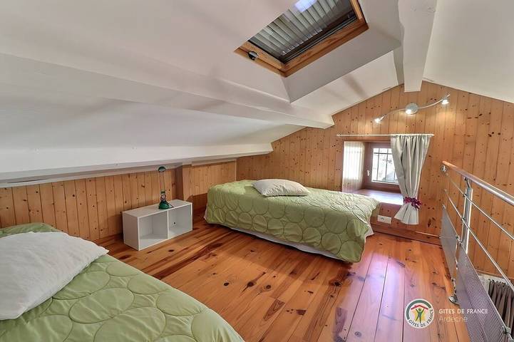 Location de vacances pour 4 personnes, animaux acceptés à Saint-Laurent-les-Bains - 4