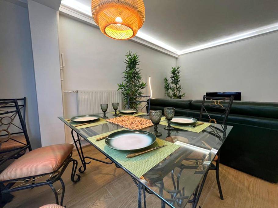 Appartement entier, Two-Bedroom Apartment in Sceaux, Hauts-de-Seine