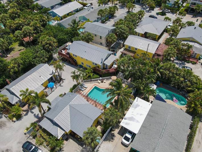 Vacation rental for 4 people, with terrace and pool in Anna Maria (FL)