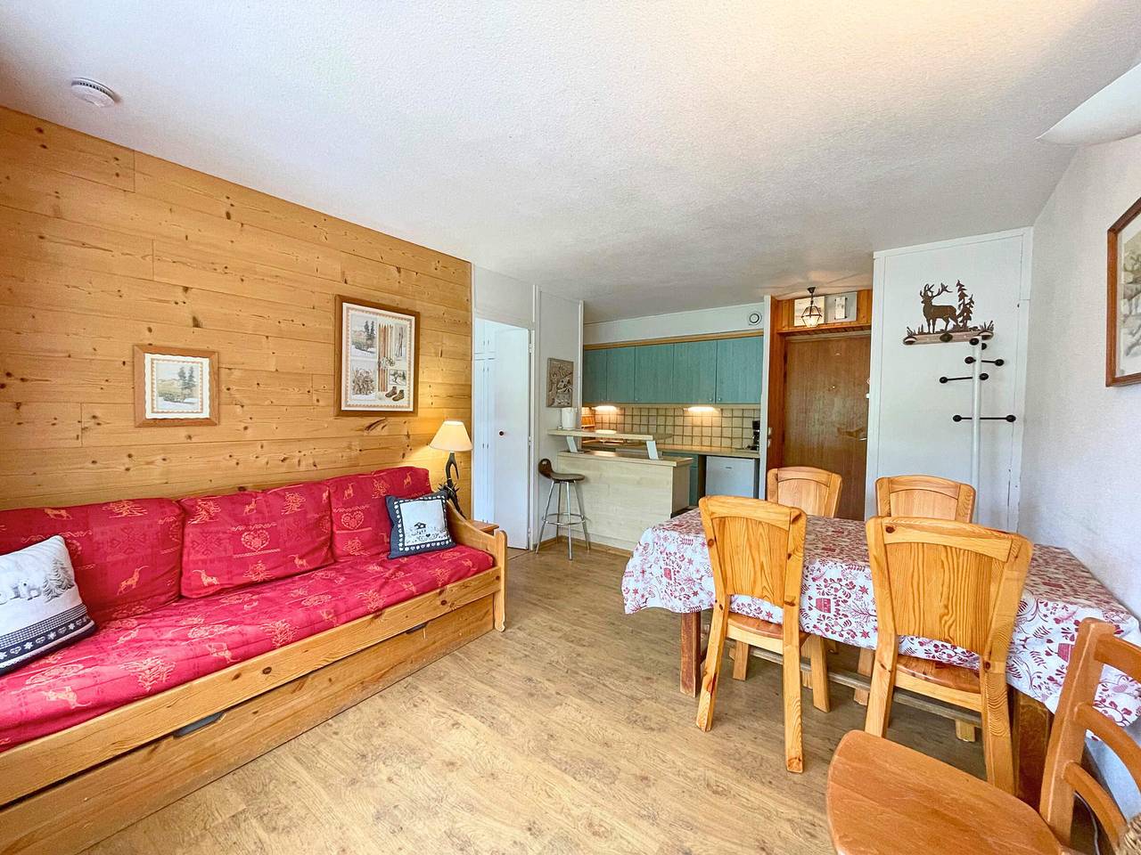 Apartamento entero, Apartamento en Les Belleville para 5 personas, a pie de pistas con balcón y Wi-Fi in Les Menuires, Saint-Martin-de-Belleville