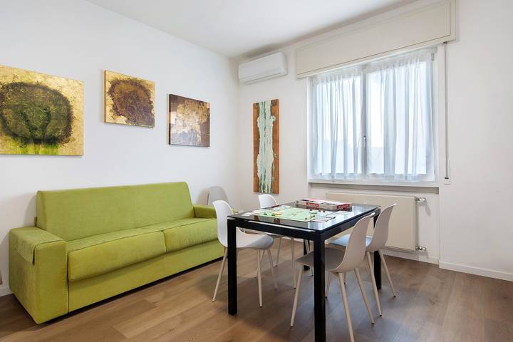 Dante210 appartamento completo 2 camere da letto, bagno, soggiorno e cucina. in Cassina Rizzardi, Provincia di Como