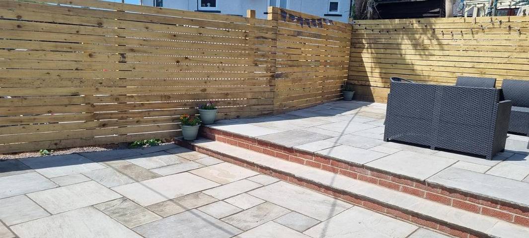 Gîte pour 5 personnes, avec vue et jardin, adapté aux familles à Merthyr Tydfil - 2