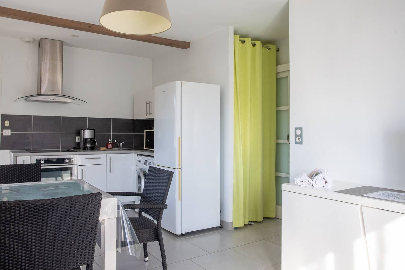 Appartement entier, Appartement 'T2 Vert Anis' avec Wi-Fi in Salies-de-Béarn, Béarn