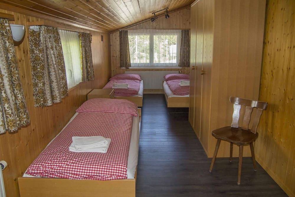 Gemütliches Ferien-Chalet mit viel Umschwung und Sitzplatz in Adelboden, Frutigen - Lenk - Adelboden