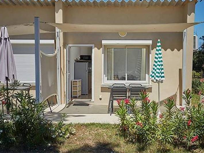 Camping für 6 Personen, mit Kinderpool auf Korsika - 2