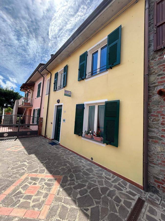 Maison d’hôte pour 4 personnes, avec Balcon et Terrasse à Santo Stefano di Magra