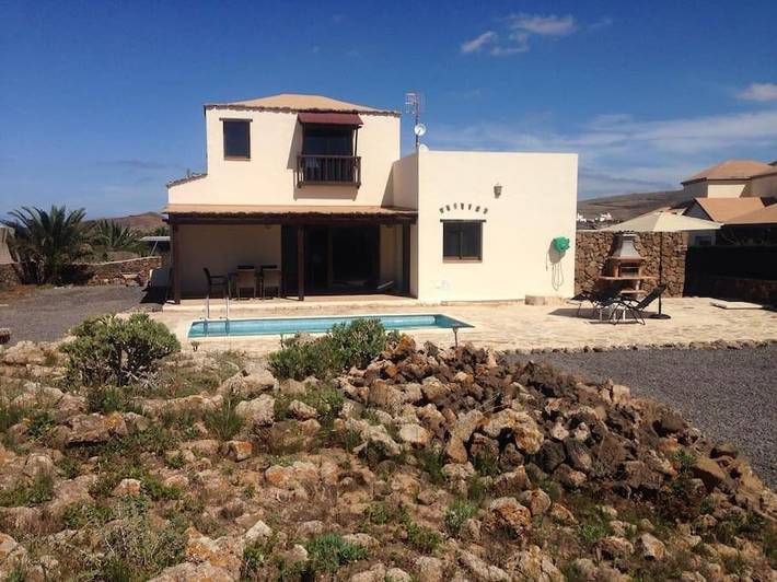 Casa de vacaciones para 6 personas, con vistas además de piscina y jardín, Se admiten mascotas - 1