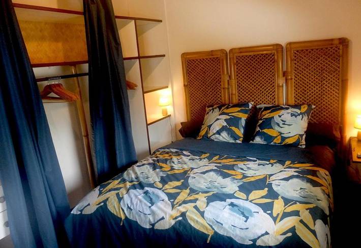 Location de vacances pour 4 personnes, avec piscine ainsi que terrasse et vue dans Papeari - 4