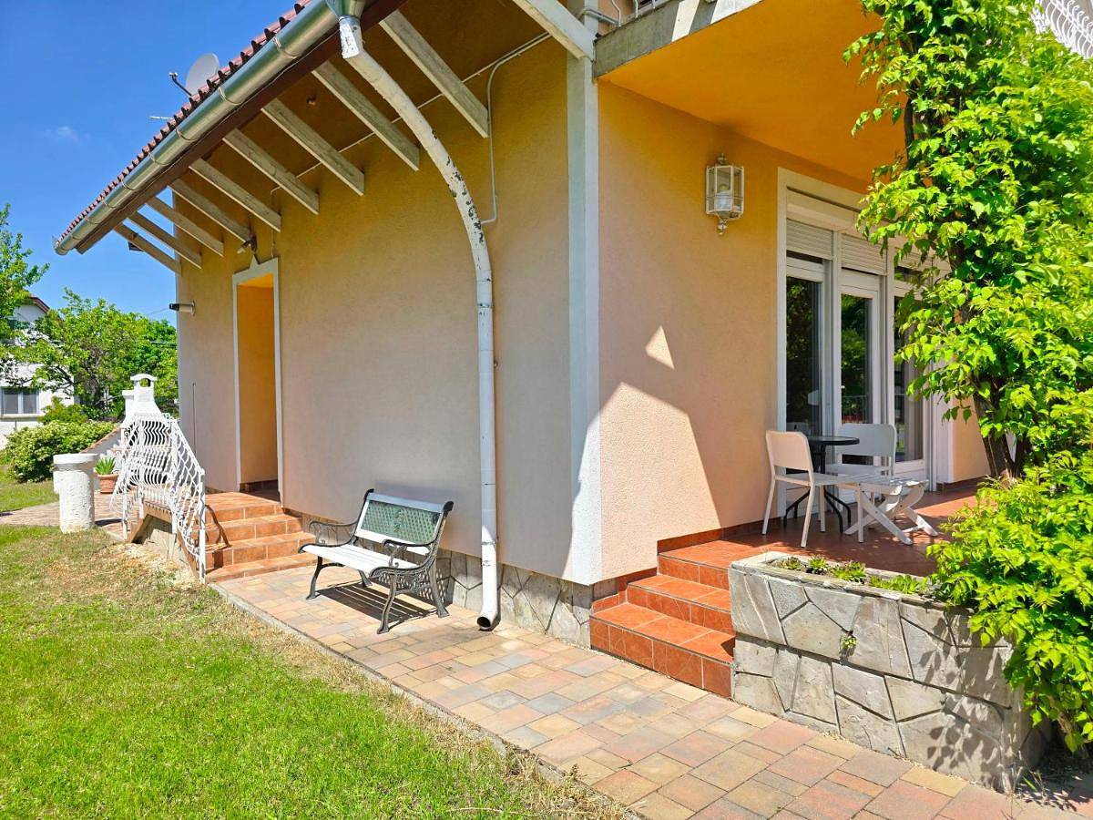 Three-Bedroom House in Vonyarcvashegy, Balaton Hochland Nationalpark