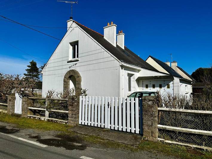 Location de vacances pour 8 personnes, avec Terrasse et Jardin dans Petite plage de Kervoyal