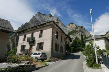 Gîte pour 4 personnes, avec jardin à Saint-Martin-de-la-Porte