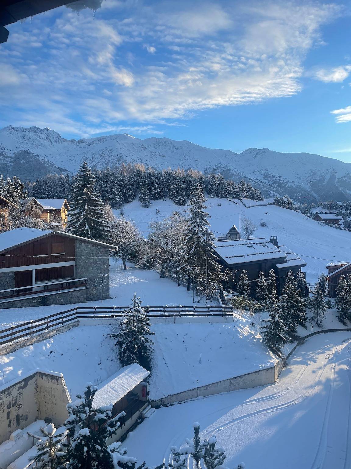 Ganze Wohnung, Ferienwohnung 'Chaleureux La Montagne' mit privatem Garten und Balkon in Auron, Saint-Étienne-de-Tinée
