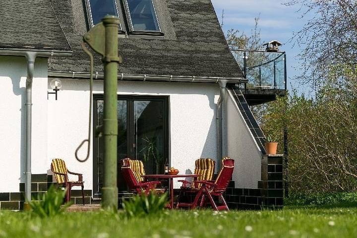 Hütte für 6 Personen, mit Terrasse und Garten auf Rügen - 2